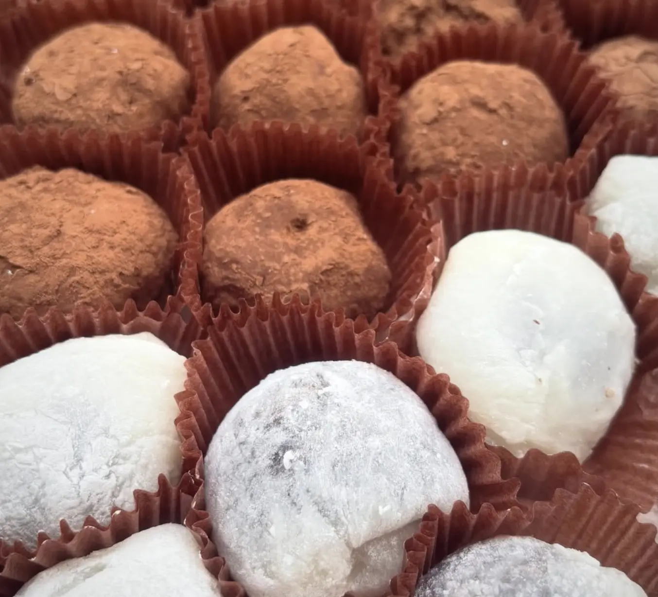 Chewy Dubai Chocolate Cookies & Mochi 